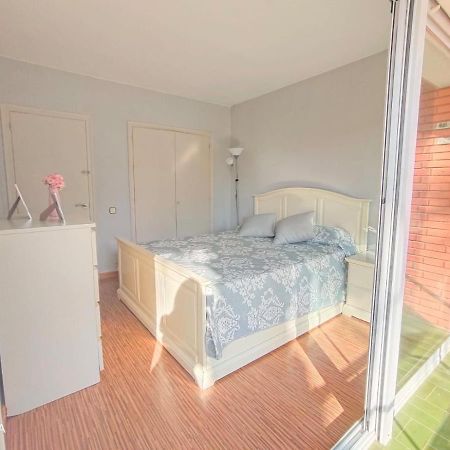 Appartamento Apartamento Muy Luminoso En Segunda Linea De Mar Roda de Bará Esterno foto