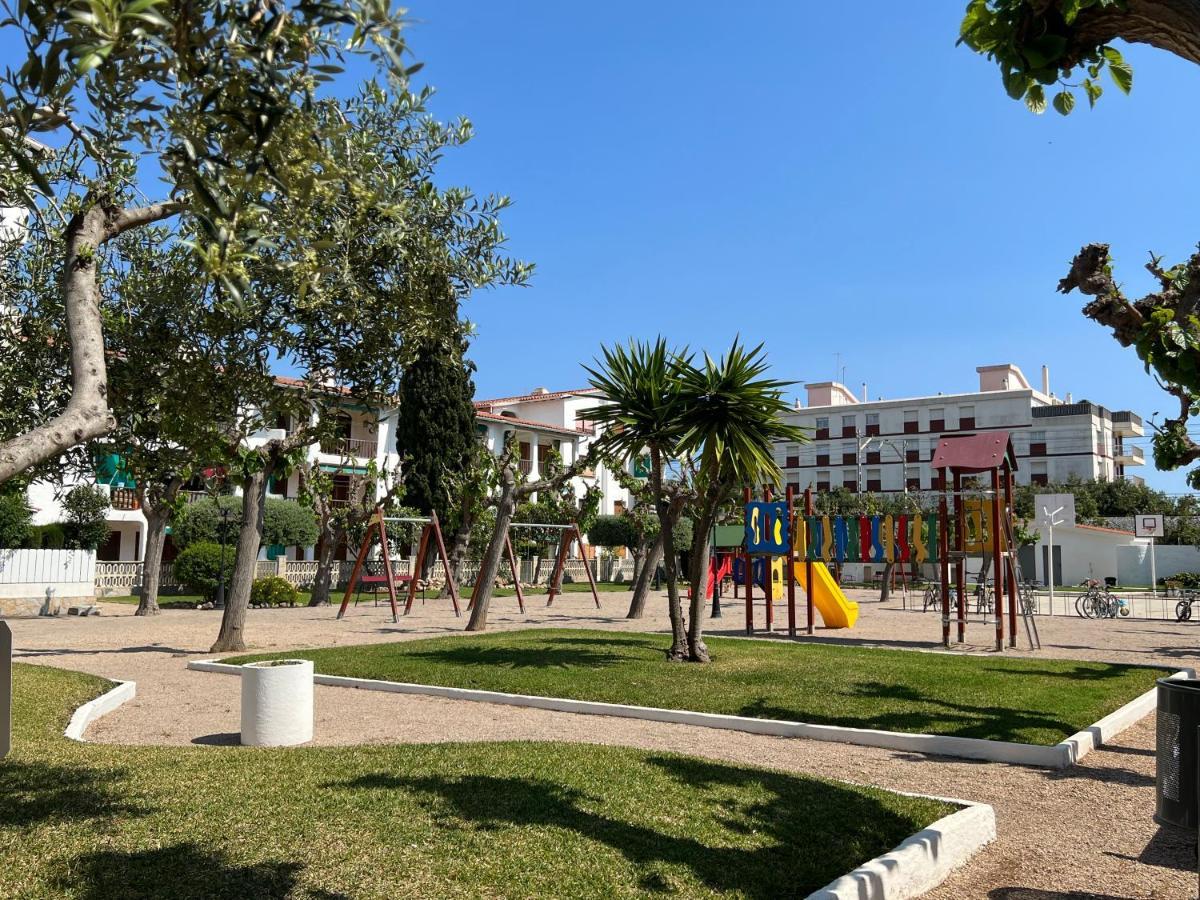 Appartamento Apartamento Muy Luminoso En Segunda Linea De Mar Roda de Bará Esterno foto